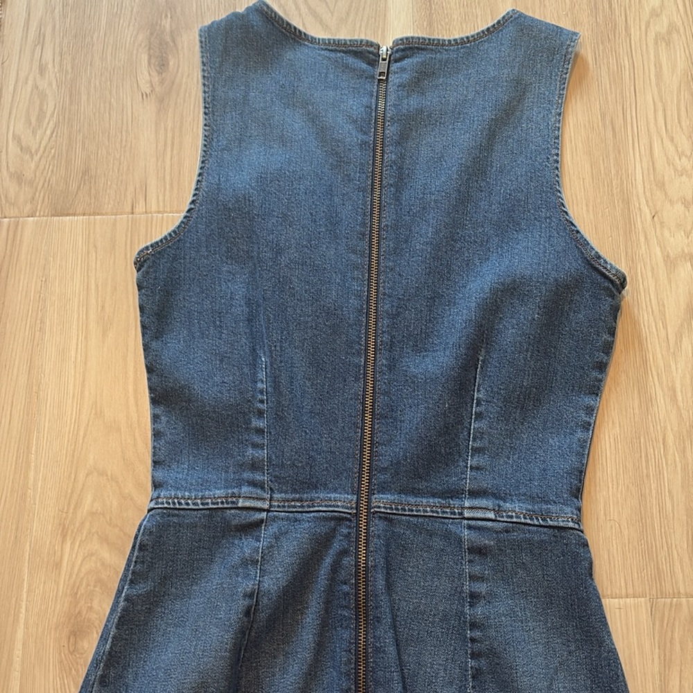 Reformation Zinnia Denim Dress- Size 6 - Picture 4 of 5